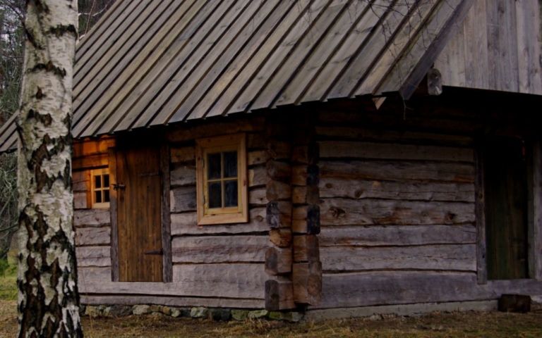 suitsusaun, taastatud, restaureeritud, palksaun, eesti traditsiooniline käsitöö